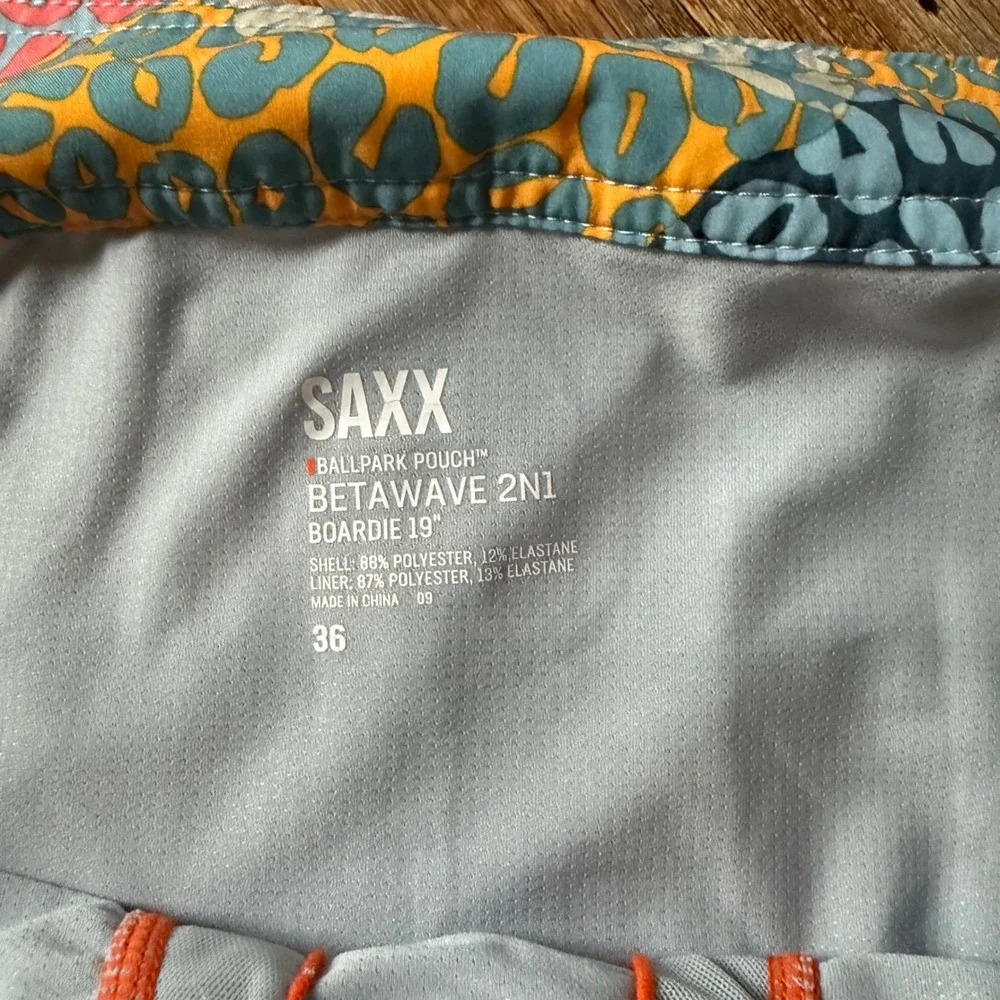 SAXX Betawave 2N1 Boardie Mens 36 Multi Color Leopard Board Shorts 19